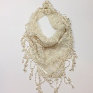 Multi-use lace square scarf